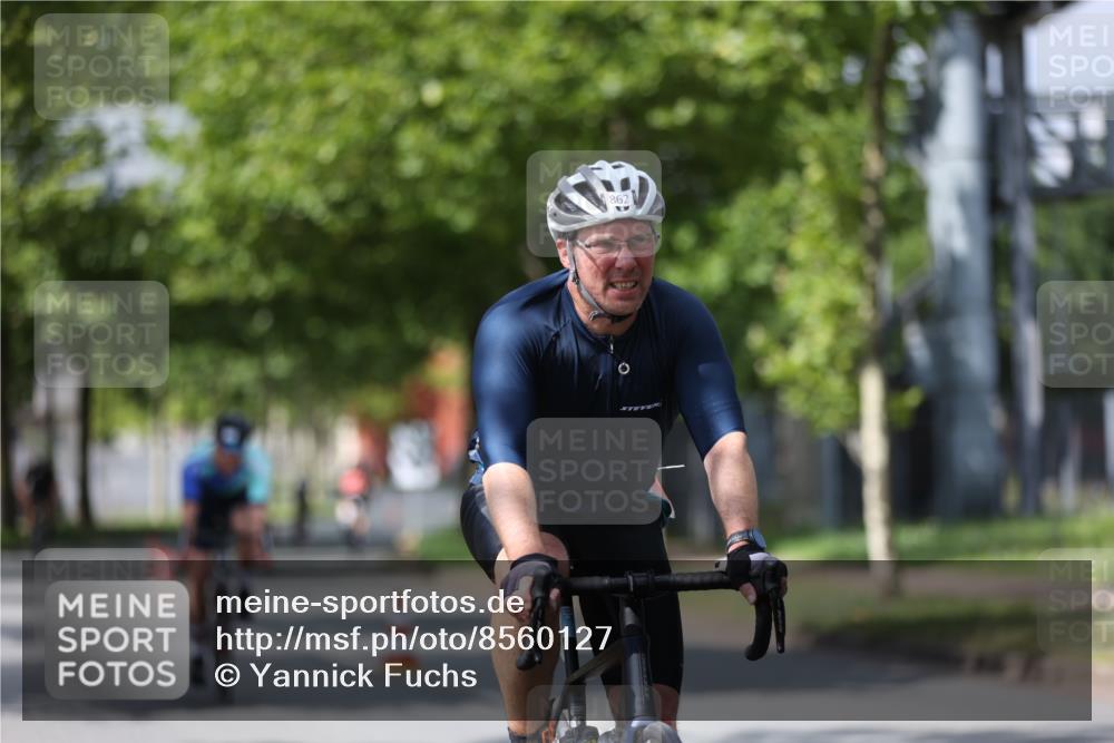 10.08.2025 - GEWOBA Citytriathlon Bremen Yannick Fuchs http://msf.ph/oto/8560127 10.08.2025 12:41:26 Radfahren 609, 619, 705, 730, 755, 830, 849, 862, 934, 1014 meine-sportfotos.de