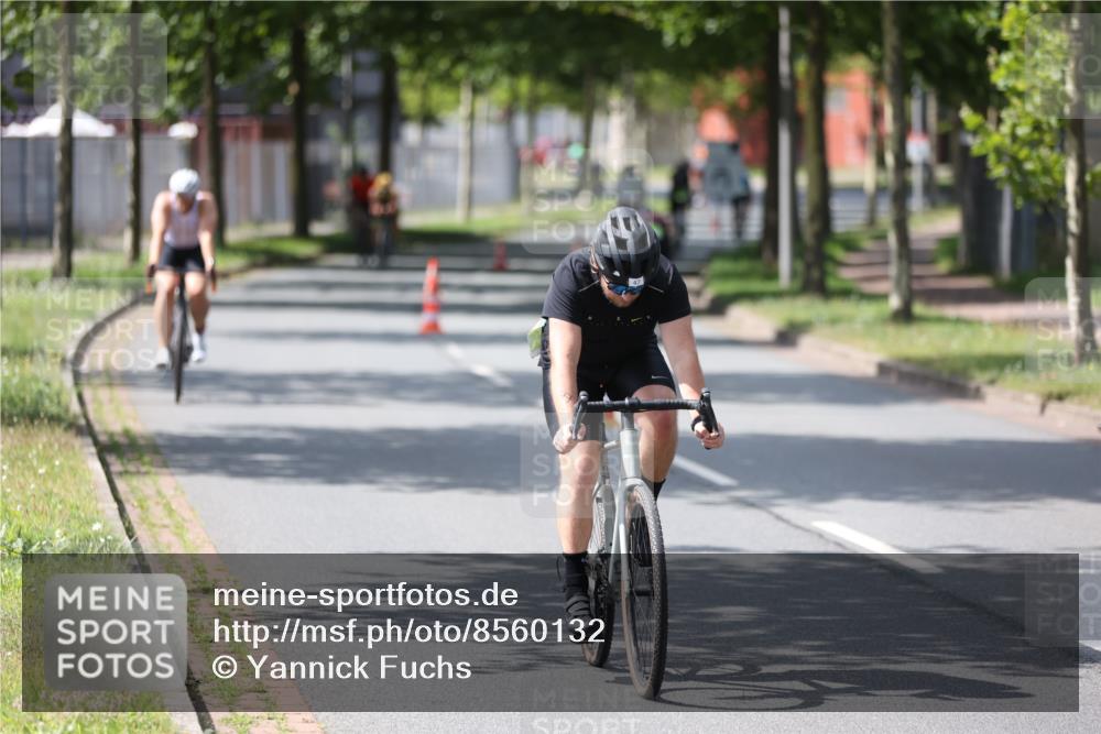 10.08.2025 - GEWOBA Citytriathlon Bremen Yannick Fuchs http://msf.ph/oto/8560132 10.08.2025 14:18:32 Radfahren 30, 47, 75, 94, 100, 131, 147, 255, 314 meine-sportfotos.de