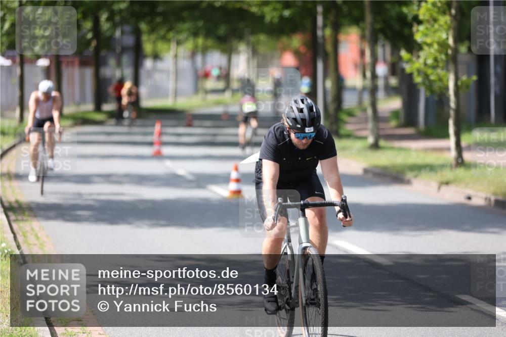10.08.2025 - GEWOBA Citytriathlon Bremen Yannick Fuchs http://msf.ph/oto/8560134 10.08.2025 14:18:33 Radfahren 30, 47, 50, 75, 94, 100, 131, 147, 255, 314 meine-sportfotos.de