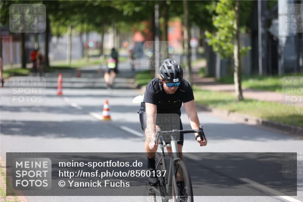 10.08.2025 - GEWOBA Citytriathlon Bremen Yannick Fuchs http://msf.ph/oto/8560137 10.08.2025 14:18:33 Radfahren 30, 47, 50, 75, 94, 100, 131, 147, 255, 314 meine-sportfotos.de