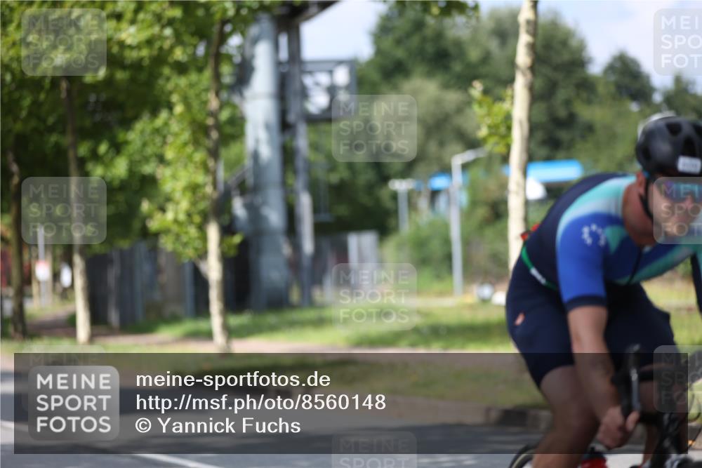 10.08.2025 - GEWOBA Citytriathlon Bremen Yannick Fuchs http://msf.ph/oto/8560148 10.08.2025 12:41:27 Radfahren 609, 619, 705, 730, 755, 830, 849, 862, 934, 1014 meine-sportfotos.de