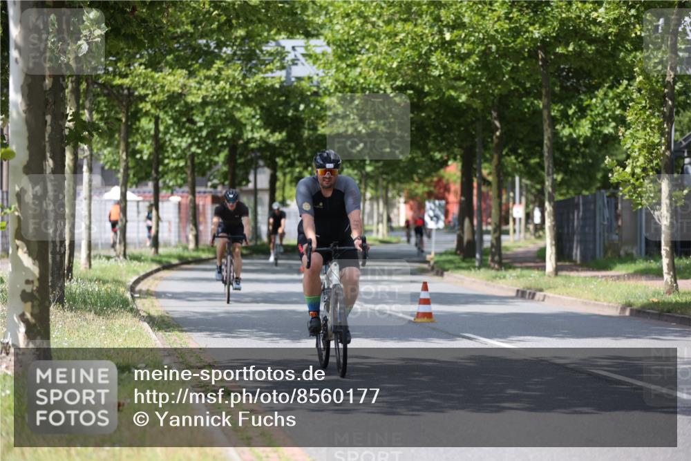 10.08.2025 - GEWOBA Citytriathlon Bremen Yannick Fuchs http://msf.ph/oto/8560177 10.08.2025 12:41:42 Radfahren 609, 614, 619, 623, 663, 923, 983 meine-sportfotos.de