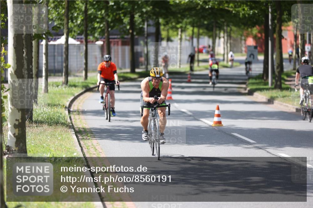 10.08.2025 - GEWOBA Citytriathlon Bremen Yannick Fuchs http://msf.ph/oto/8560191 10.08.2025 14:18:38 Radfahren 30, 47, 50, 81, 94, 100, 106, 131, 147, 255, 314 meine-sportfotos.de