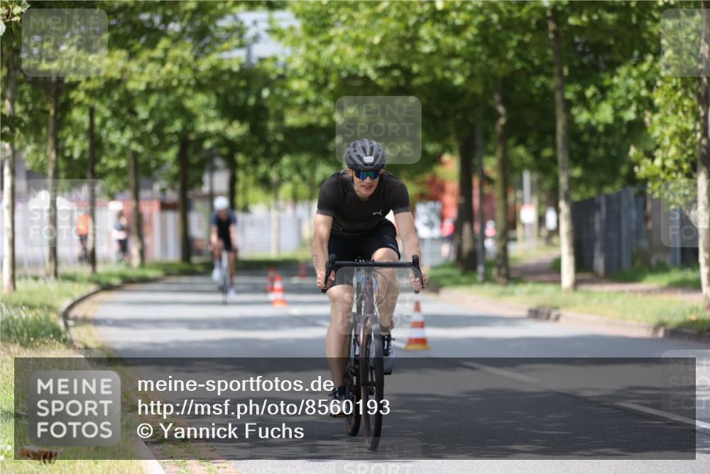 10.08.2025 - GEWOBA Citytriathlon Bremen Yannick Fuchs http://msf.ph/oto/8560193 10.08.2025 12:41:44 Radfahren 614, 619, 623, 663, 923, 926, 983 meine-sportfotos.de