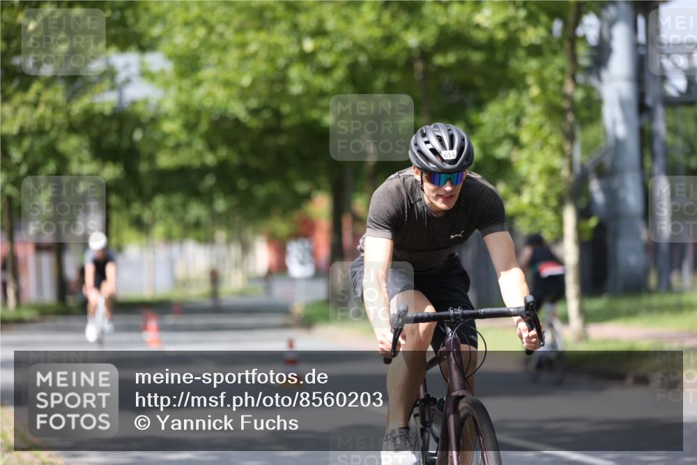 10.08.2025 - GEWOBA Citytriathlon Bremen Yannick Fuchs http://msf.ph/oto/8560203 10.08.2025 12:41:44 Radfahren 614, 619, 623, 663, 923, 926, 983 meine-sportfotos.de