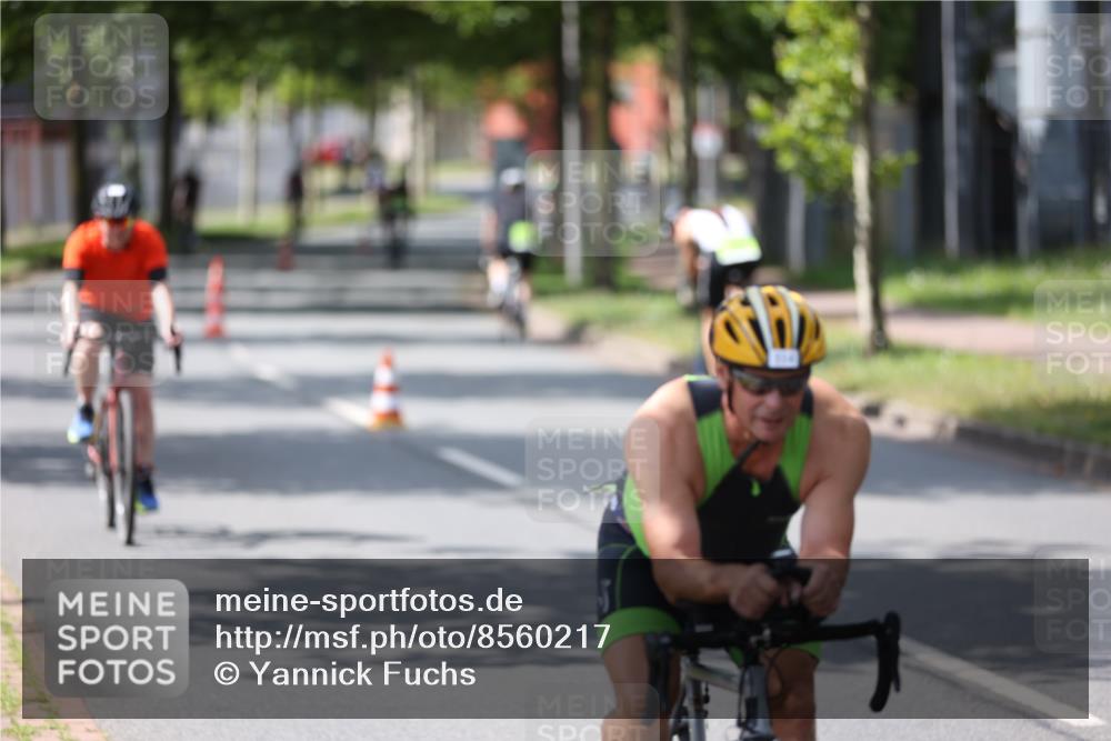 10.08.2025 - GEWOBA Citytriathlon Bremen Yannick Fuchs http://msf.ph/oto/8560217 10.08.2025 14:18:40 Radfahren 30, 47, 50, 81, 94, 106, 131, 255, 314 meine-sportfotos.de