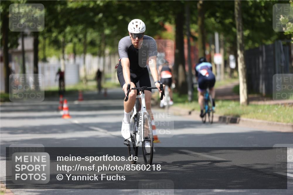 10.08.2025 - GEWOBA Citytriathlon Bremen Yannick Fuchs http://msf.ph/oto/8560218 10.08.2025 12:41:47 Radfahren 614, 623, 663, 923, 926, 983 meine-sportfotos.de