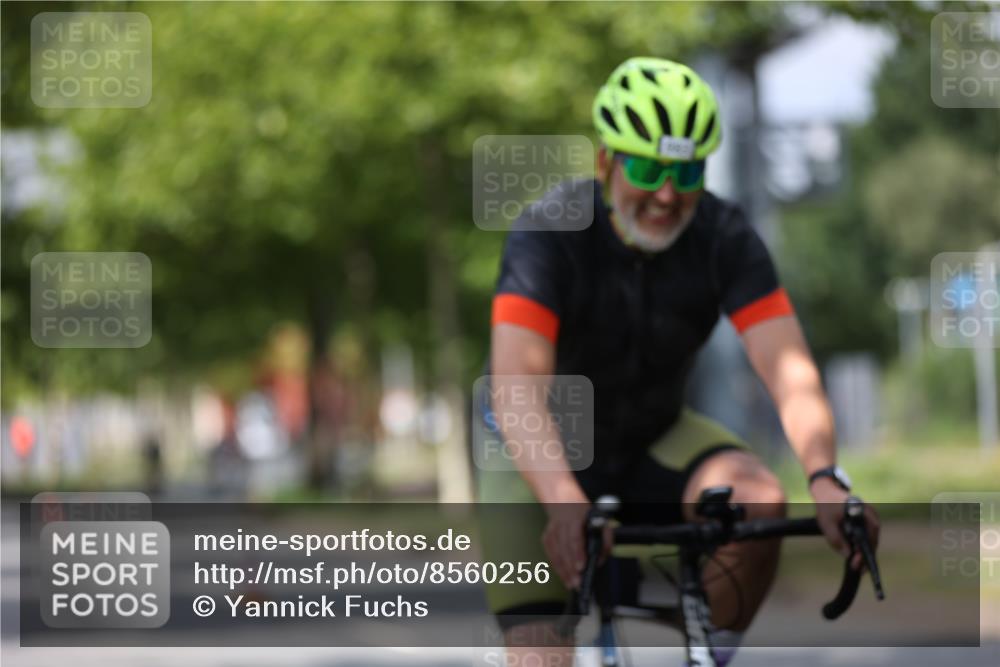 10.08.2025 - GEWOBA Citytriathlon Bremen Yannick Fuchs http://msf.ph/oto/8560256 10.08.2025 12:41:52 Radfahren 614, 623, 663, 923, 926, 983 meine-sportfotos.de