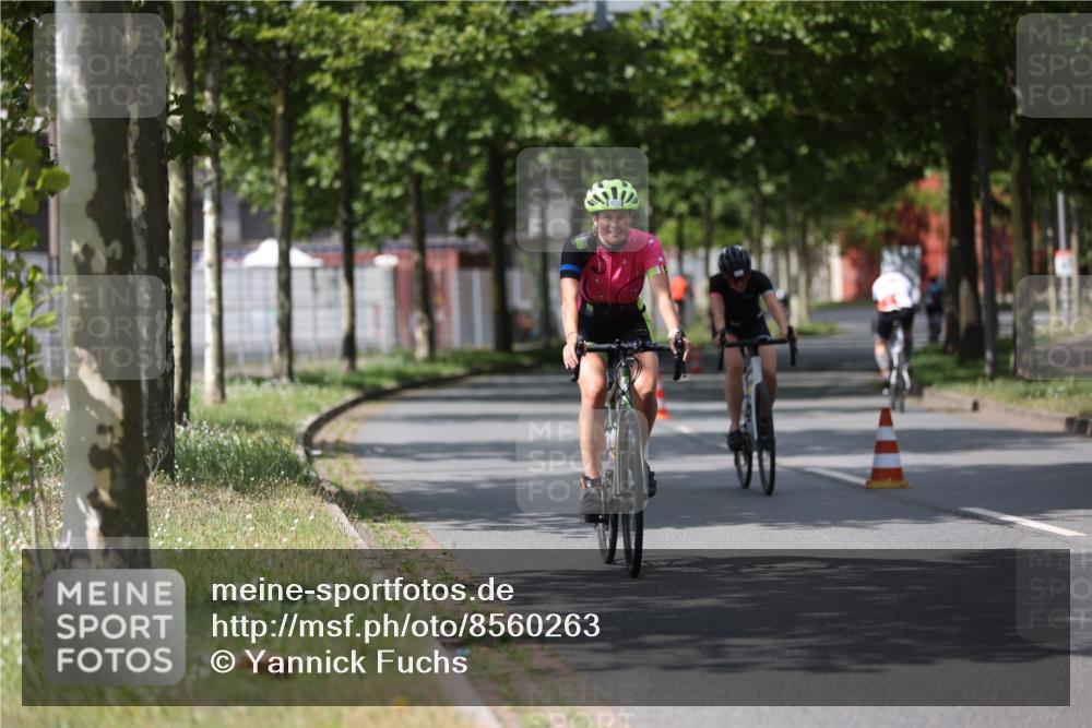 10.08.2025 - GEWOBA Citytriathlon Bremen Yannick Fuchs http://msf.ph/oto/8560263 10.08.2025 12:41:55 Radfahren 614, 623, 923, 926, 983, 1003 meine-sportfotos.de