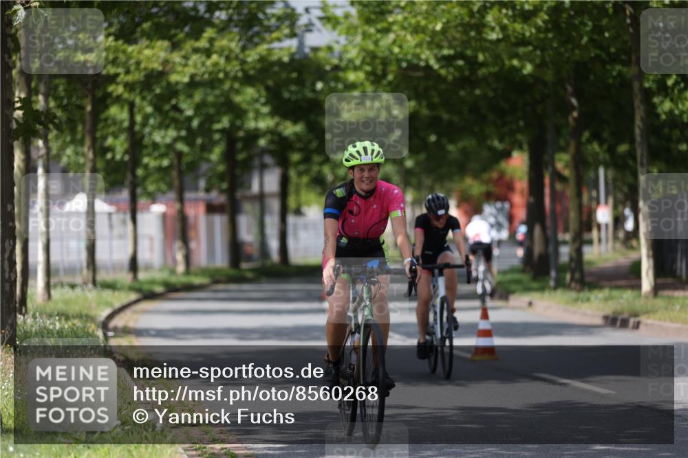 10.08.2025 - GEWOBA Citytriathlon Bremen Yannick Fuchs http://msf.ph/oto/8560268 10.08.2025 12:41:55 Radfahren 614, 623, 923, 926, 983, 1003 meine-sportfotos.de