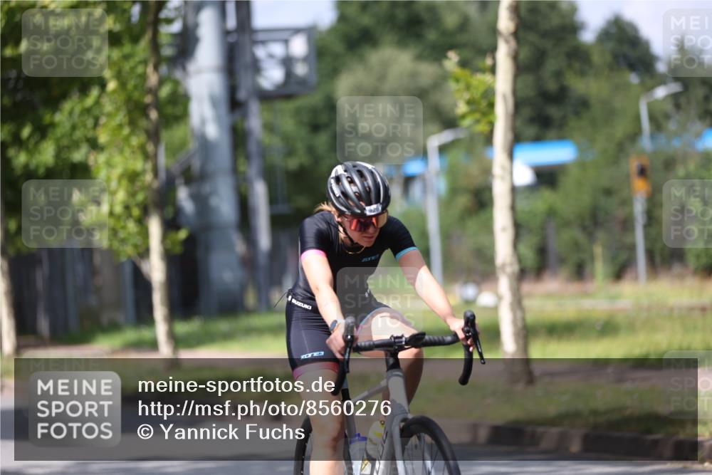 10.08.2025 - GEWOBA Citytriathlon Bremen Yannick Fuchs http://msf.ph/oto/8560276 10.08.2025 12:41:57 Radfahren 614, 623, 923, 926, 983, 1003 meine-sportfotos.de