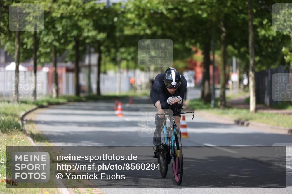 10.08.2025 - GEWOBA Citytriathlon Bremen Yannick Fuchs http://msf.ph/oto/8560294 10.08.2025 12:42:04 Radfahren 698, 923, 926, 1003 meine-sportfotos.de