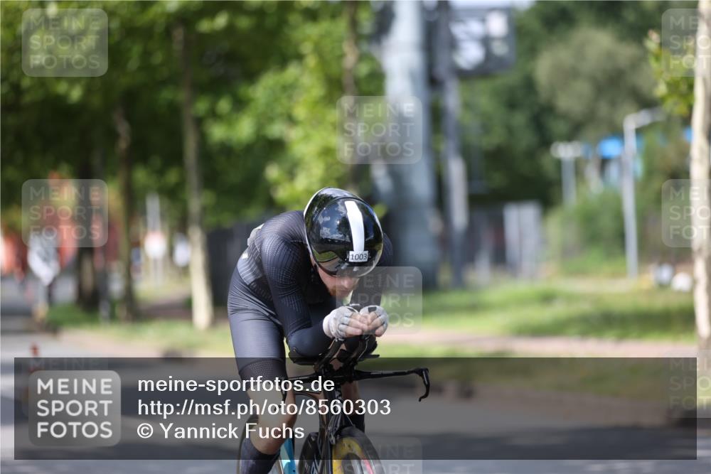 10.08.2025 - GEWOBA Citytriathlon Bremen Yannick Fuchs http://msf.ph/oto/8560303 10.08.2025 12:42:04 Radfahren 698, 923, 926, 1003 meine-sportfotos.de