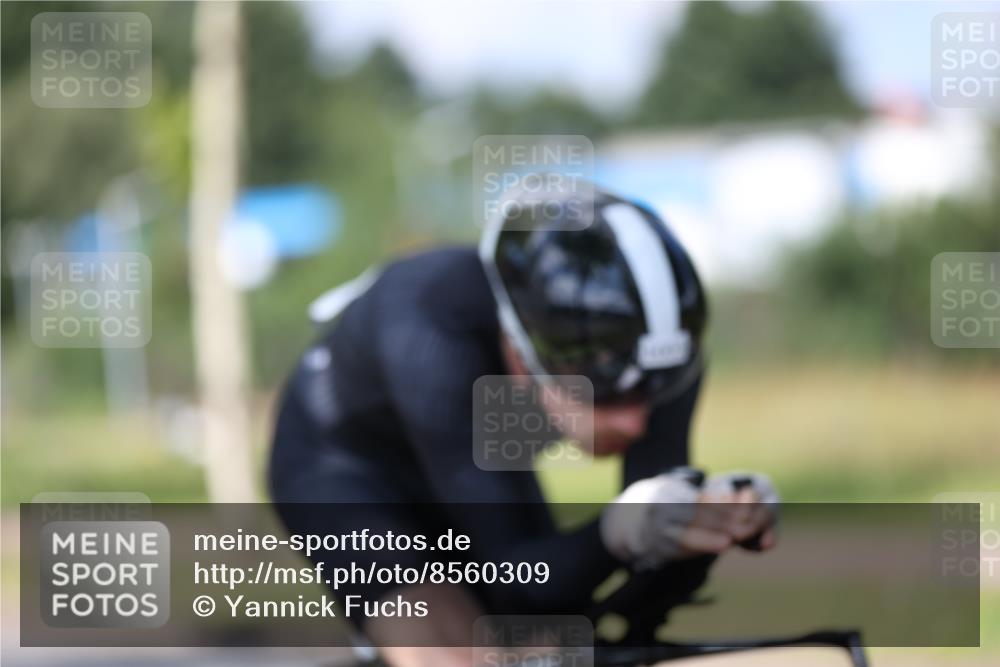 10.08.2025 - GEWOBA Citytriathlon Bremen Yannick Fuchs http://msf.ph/oto/8560309 10.08.2025 12:42:04 Radfahren 698, 923, 926, 1003 meine-sportfotos.de
