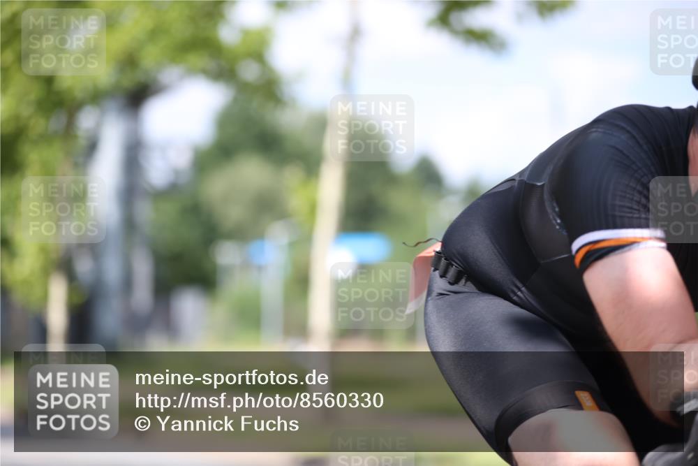 10.08.2025 - GEWOBA Citytriathlon Bremen Yannick Fuchs http://msf.ph/oto/8560330 10.08.2025 12:42:14 Radfahren 595, 698, 754, 1003 meine-sportfotos.de