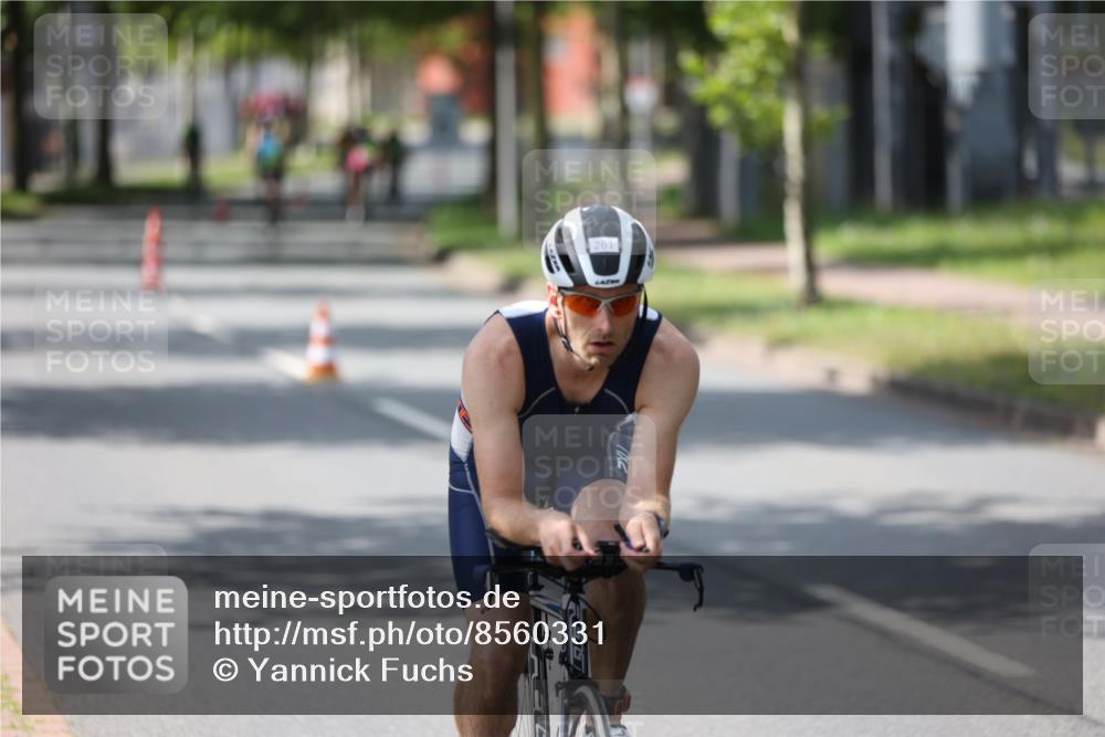 10.08.2025 - GEWOBA Citytriathlon Bremen Yannick Fuchs http://msf.ph/oto/8560331 10.08.2025 14:18:57 Radfahren 30, 50, 81, 101, 106, 116, 139, 261, 264 meine-sportfotos.de