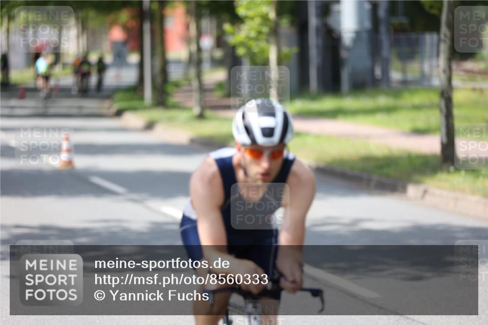 10.08.2025 - GEWOBA Citytriathlon Bremen Yannick Fuchs http://msf.ph/oto/8560333 10.08.2025 14:18:58 Radfahren 50, 81, 101, 106, 116, 139, 261, 264 meine-sportfotos.de
