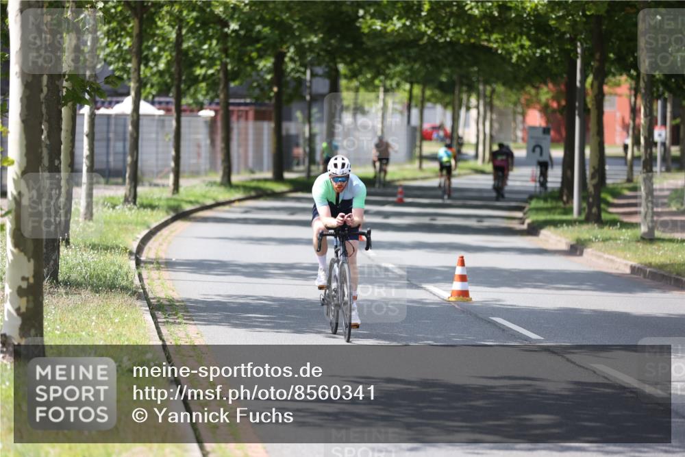 10.08.2025 - GEWOBA Citytriathlon Bremen Yannick Fuchs http://msf.ph/oto/8560341 10.08.2025 14:18:59 Radfahren 81, 101, 106, 116, 139, 261, 264 meine-sportfotos.de
