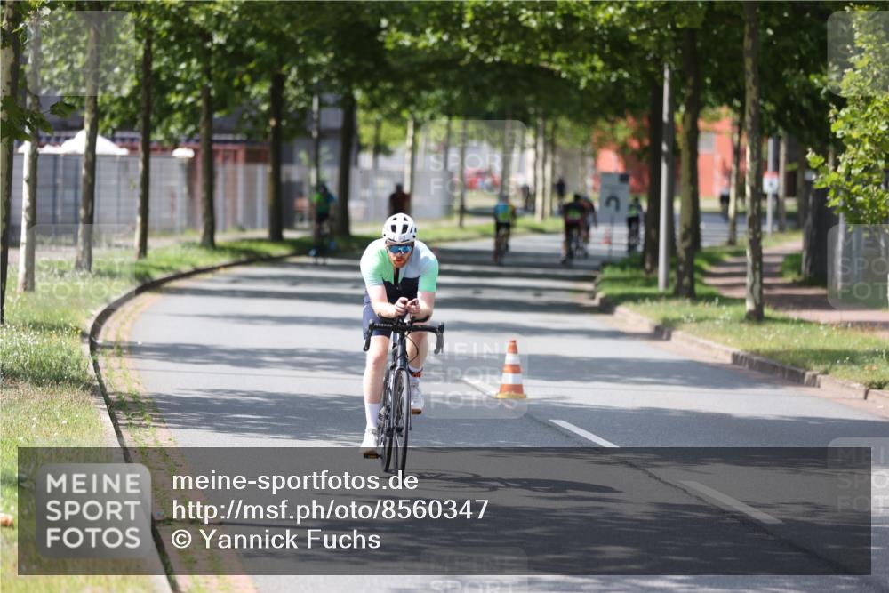 10.08.2025 - GEWOBA Citytriathlon Bremen Yannick Fuchs http://msf.ph/oto/8560347 10.08.2025 14:18:59 Radfahren 81, 101, 106, 116, 139, 261, 264 meine-sportfotos.de