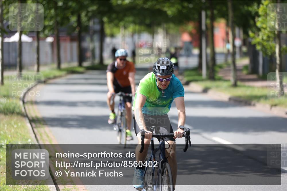 10.08.2025 - GEWOBA Citytriathlon Bremen Yannick Fuchs http://msf.ph/oto/8560402 10.08.2025 14:19:08 Radfahren 101, 116, 126, 139, 162, 201, 254, 261, 264 meine-sportfotos.de