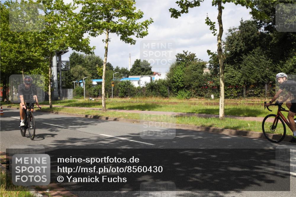 10.08.2025 - GEWOBA Citytriathlon Bremen Yannick Fuchs http://msf.ph/oto/8560430 10.08.2025 12:07:31 Radfahren 559, 650, 693, 705, 740, 786, 815, 831 meine-sportfotos.de