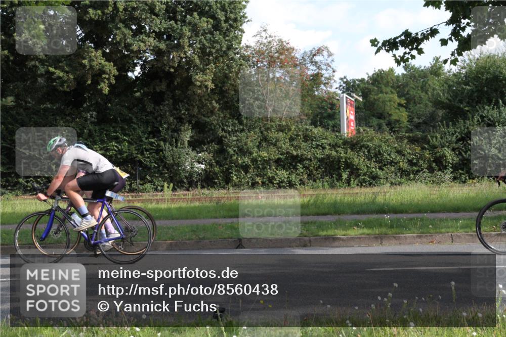 10.08.2025 - GEWOBA Citytriathlon Bremen Yannick Fuchs http://msf.ph/oto/8560438 10.08.2025 10:38:21 Radfahren 5, 19, 93, 101, 207, 211, 247, 391, 463, 475, 482 meine-sportfotos.de