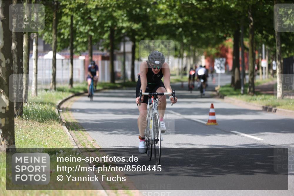 10.08.2025 - GEWOBA Citytriathlon Bremen Yannick Fuchs http://msf.ph/oto/8560445 10.08.2025 12:42:38 Radfahren 611, 613, 909, 944, 953 meine-sportfotos.de