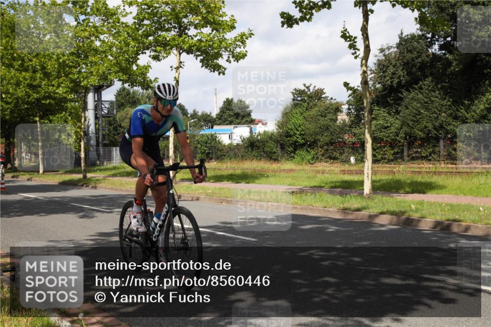 10.08.2025 - GEWOBA Citytriathlon Bremen Yannick Fuchs http://msf.ph/oto/8560446 10.08.2025 12:07:39 Radfahren 559, 609, 646, 650, 693, 705, 706, 721, 723, 740, 815, 879 meine-sportfotos.de