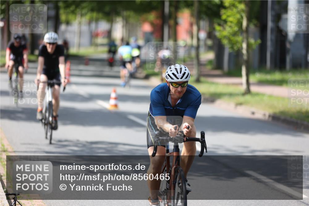 10.08.2025 - GEWOBA Citytriathlon Bremen Yannick Fuchs http://msf.ph/oto/8560465 10.08.2025 14:19:17 Radfahren 124, 126, 139, 162, 201, 227, 239, 254 meine-sportfotos.de