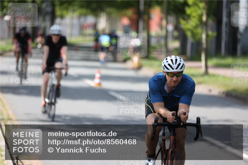 10.08.2025 - GEWOBA Citytriathlon Bremen Yannick Fuchs http://msf.ph/oto/8560468 10.08.2025 14:19:17 Radfahren 124, 126, 139, 162, 201, 227, 239, 254 meine-sportfotos.de