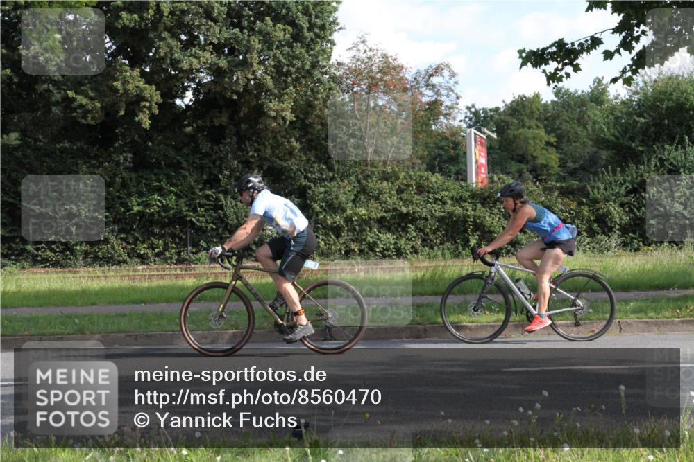 10.08.2025 - GEWOBA Citytriathlon Bremen Yannick Fuchs http://msf.ph/oto/8560470 10.08.2025 10:38:22 Radfahren 5, 19, 93, 101, 207, 211, 247, 391, 463, 475, 482 meine-sportfotos.de