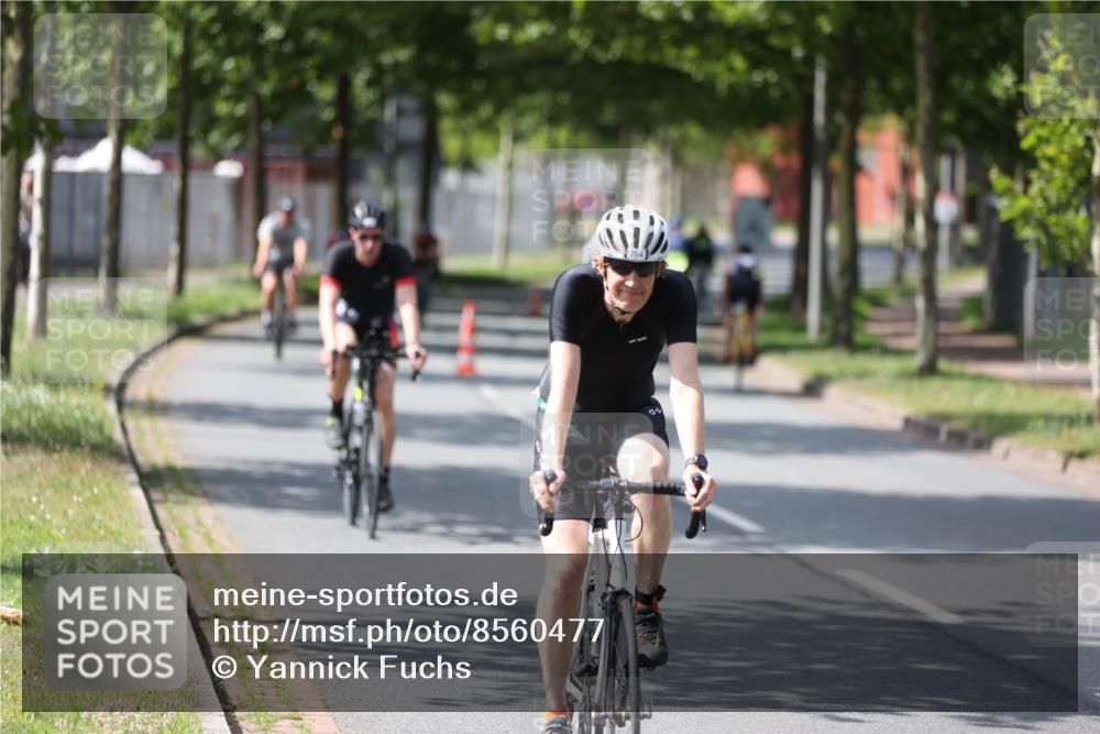 10.08.2025 - GEWOBA Citytriathlon Bremen Yannick Fuchs http://msf.ph/oto/8560477 10.08.2025 14:19:18 Radfahren 124, 126, 162, 201, 227, 239, 254 meine-sportfotos.de