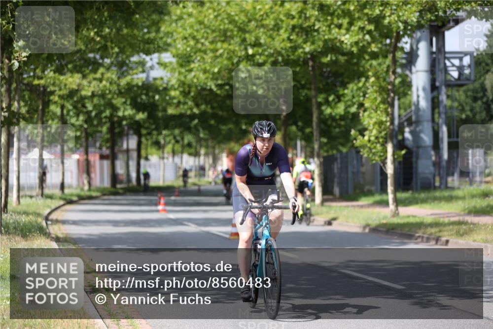 10.08.2025 - GEWOBA Citytriathlon Bremen Yannick Fuchs http://msf.ph/oto/8560483 10.08.2025 12:42:43 Radfahren 611, 850, 909, 944, 953 meine-sportfotos.de