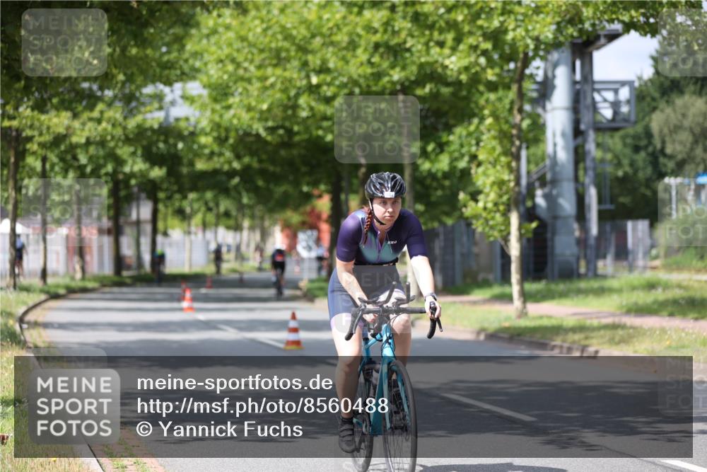 10.08.2025 - GEWOBA Citytriathlon Bremen Yannick Fuchs http://msf.ph/oto/8560488 10.08.2025 12:42:43 Radfahren 611, 850, 909, 944, 953 meine-sportfotos.de