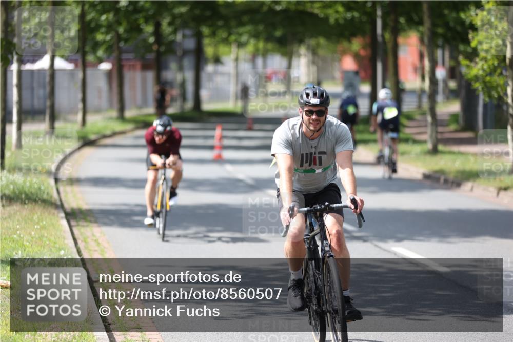 10.08.2025 - GEWOBA Citytriathlon Bremen Yannick Fuchs http://msf.ph/oto/8560507 10.08.2025 14:19:23 Radfahren 84, 124, 126, 162, 201, 227, 239, 254 meine-sportfotos.de
