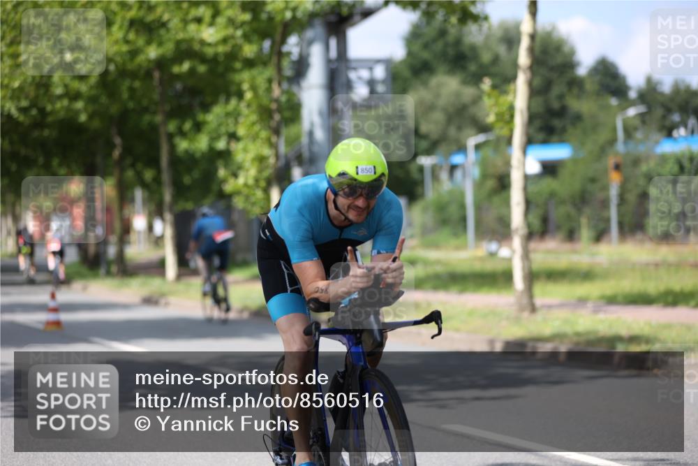10.08.2025 - GEWOBA Citytriathlon Bremen Yannick Fuchs http://msf.ph/oto/8560516 10.08.2025 12:42:50 Radfahren 628, 644, 684, 710, 846, 850, 871, 909, 944, 953 meine-sportfotos.de