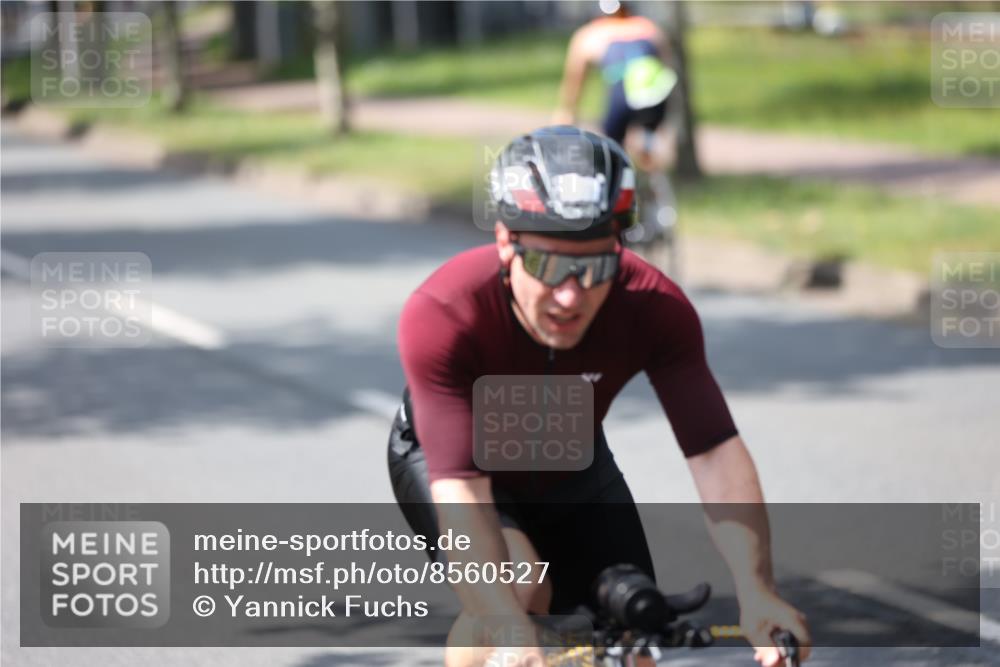 10.08.2025 - GEWOBA Citytriathlon Bremen Yannick Fuchs http://msf.ph/oto/8560527 10.08.2025 14:19:25 Radfahren 84, 124, 126, 162, 201, 227, 239, 254 meine-sportfotos.de