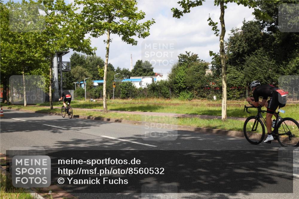 10.08.2025 - GEWOBA Citytriathlon Bremen Yannick Fuchs http://msf.ph/oto/8560532 10.08.2025 12:08:22 Radfahren 595, 597, 603, 661, 672 meine-sportfotos.de