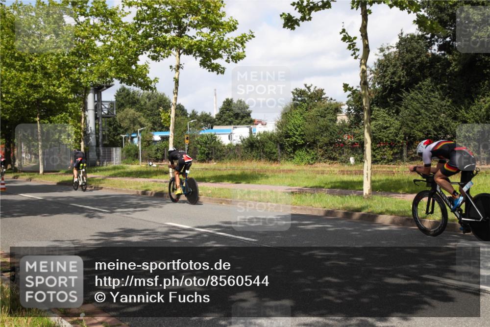 10.08.2025 - GEWOBA Citytriathlon Bremen Yannick Fuchs http://msf.ph/oto/8560544 10.08.2025 12:08:26 Radfahren 595, 597, 603, 661, 672, 737 meine-sportfotos.de