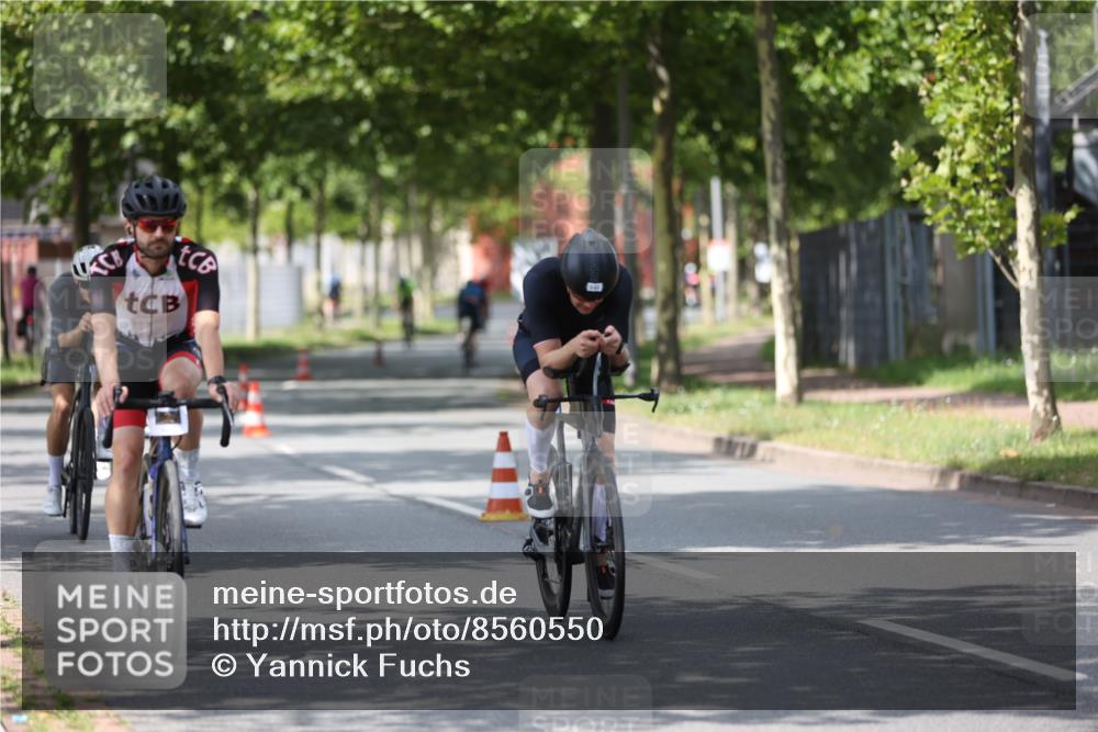 10.08.2025 - GEWOBA Citytriathlon Bremen Yannick Fuchs http://msf.ph/oto/8560550 10.08.2025 12:42:56 Radfahren 628, 644, 684, 710, 846, 850, 871, 889, 909 meine-sportfotos.de