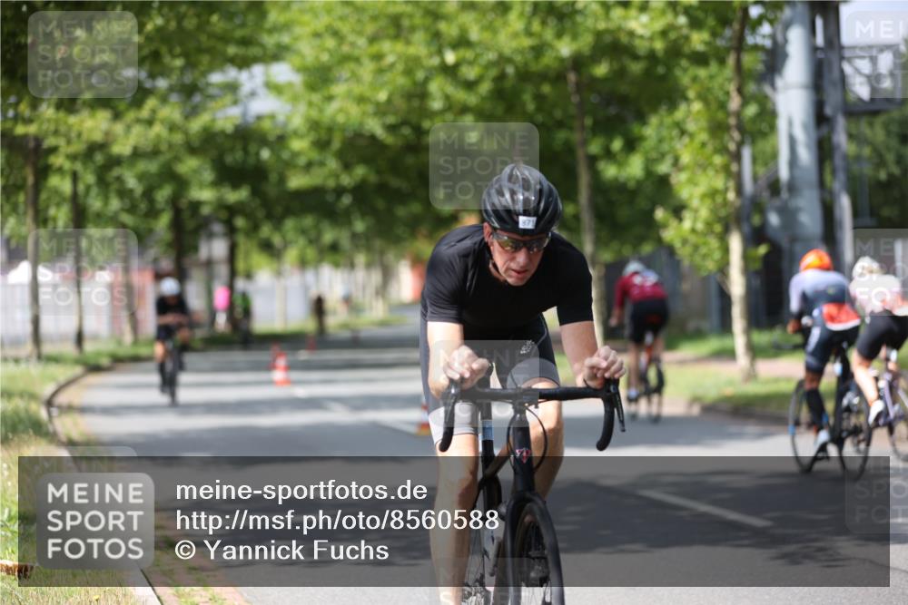 10.08.2025 - GEWOBA Citytriathlon Bremen Yannick Fuchs http://msf.ph/oto/8560588 10.08.2025 12:42:59 Radfahren 628, 644, 677, 684, 710, 846, 850, 871, 889, 909 meine-sportfotos.de