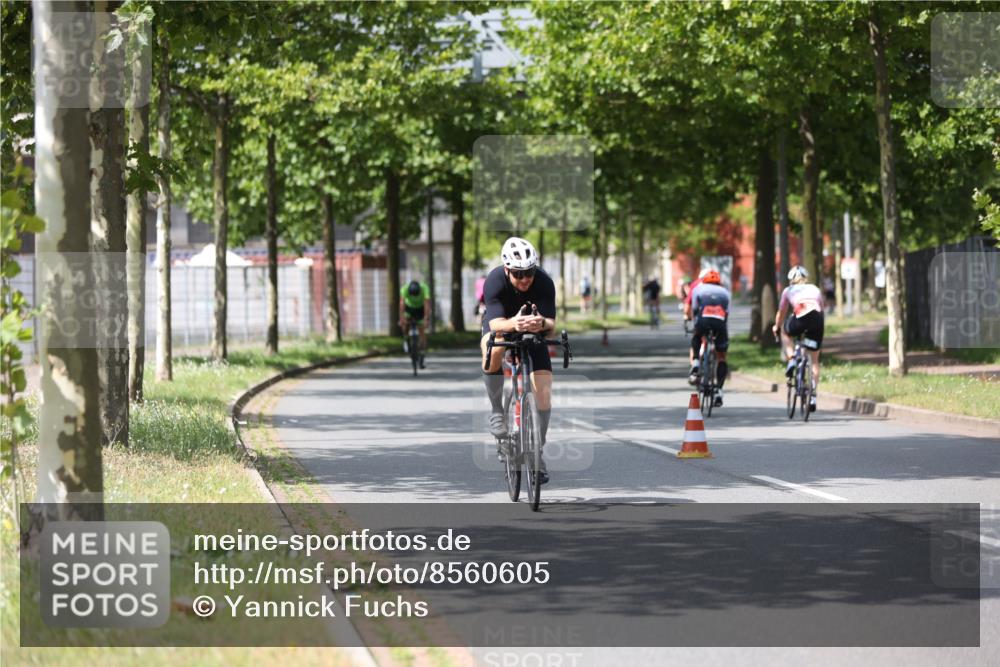 10.08.2025 - GEWOBA Citytriathlon Bremen Yannick Fuchs http://msf.ph/oto/8560605 10.08.2025 12:43:01 Radfahren 612, 628, 644, 677, 684, 710, 846, 850, 871, 889, 909 meine-sportfotos.de