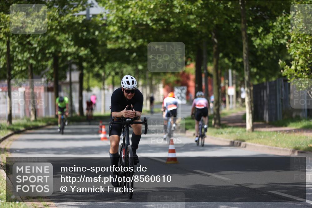 10.08.2025 - GEWOBA Citytriathlon Bremen Yannick Fuchs http://msf.ph/oto/8560610 10.08.2025 12:43:01 Radfahren 612, 628, 644, 677, 684, 710, 846, 850, 871, 889, 909 meine-sportfotos.de