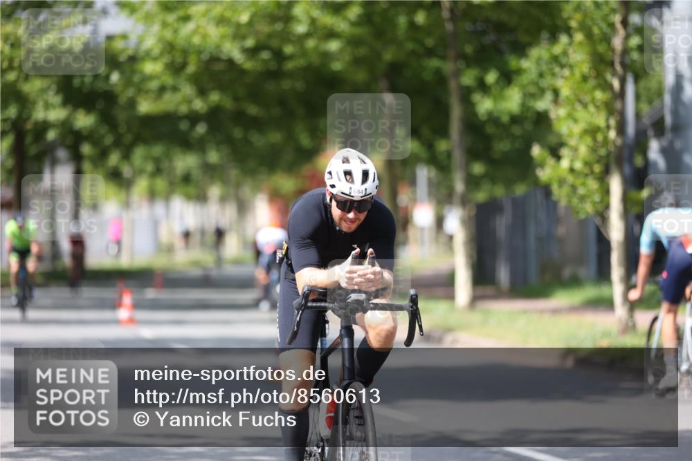 10.08.2025 - GEWOBA Citytriathlon Bremen Yannick Fuchs http://msf.ph/oto/8560613 10.08.2025 12:43:02 Radfahren 612, 628, 644, 677, 684, 710, 846, 850, 871, 889, 909 meine-sportfotos.de