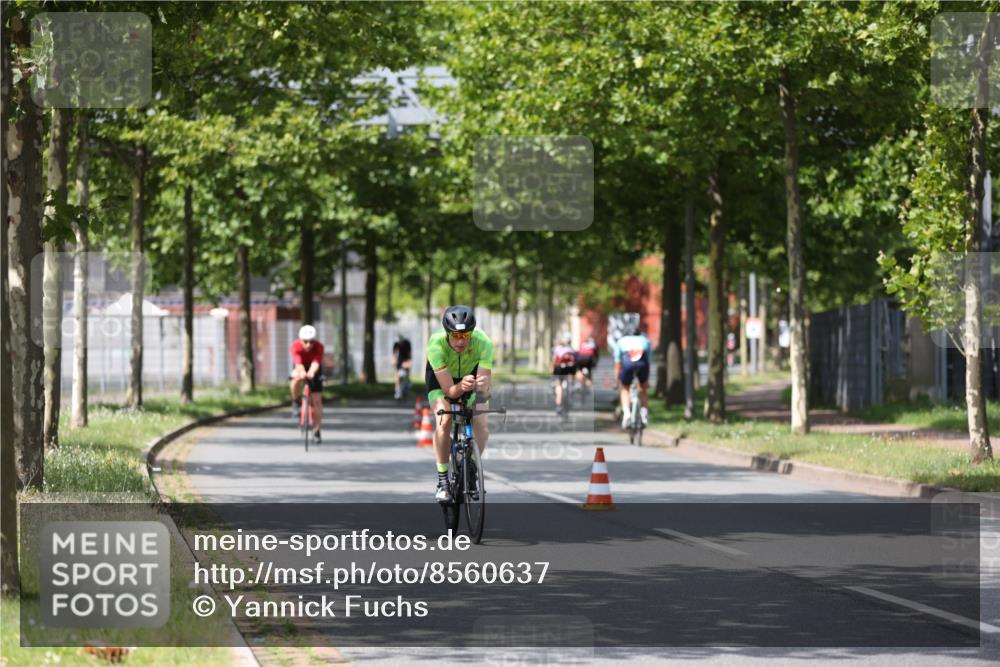 10.08.2025 - GEWOBA Citytriathlon Bremen Yannick Fuchs http://msf.ph/oto/8560637 10.08.2025 12:43:05 Radfahren 612, 628, 644, 677, 684, 710, 846, 871, 889, 945 meine-sportfotos.de