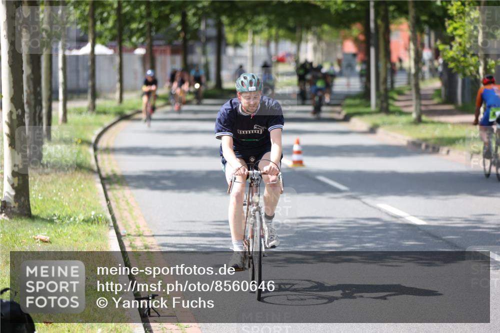 10.08.2025 - GEWOBA Citytriathlon Bremen Yannick Fuchs http://msf.ph/oto/8560646 10.08.2025 14:20:01 Radfahren 18, 36, 130, 195, 238, 256, 257 meine-sportfotos.de