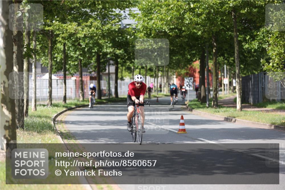 10.08.2025 - GEWOBA Citytriathlon Bremen Yannick Fuchs http://msf.ph/oto/8560657 10.08.2025 12:43:07 Radfahren 612, 628, 644, 677, 684, 710, 846, 871, 889, 945, 964 meine-sportfotos.de