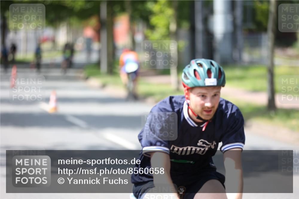 10.08.2025 - GEWOBA Citytriathlon Bremen Yannick Fuchs http://msf.ph/oto/8560658 10.08.2025 14:20:02 Radfahren 18, 36, 130, 195, 238, 256, 257 meine-sportfotos.de