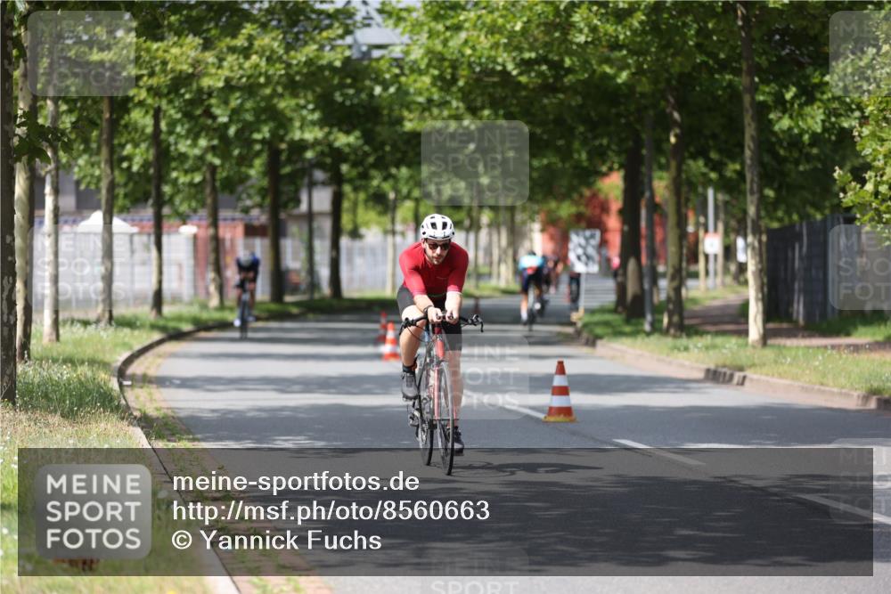 10.08.2025 - GEWOBA Citytriathlon Bremen Yannick Fuchs http://msf.ph/oto/8560663 10.08.2025 12:43:07 Radfahren 612, 628, 644, 677, 684, 710, 846, 871, 889, 945, 964 meine-sportfotos.de
