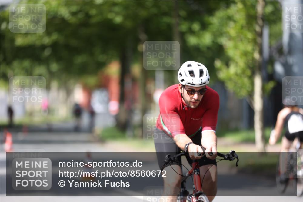 10.08.2025 - GEWOBA Citytriathlon Bremen Yannick Fuchs http://msf.ph/oto/8560672 10.08.2025 12:43:08 Radfahren 612, 628, 644, 677, 684, 710, 846, 871, 889, 945, 964 meine-sportfotos.de